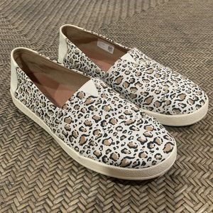NWOT Toms Cheetah Print Loafers!